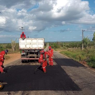 Governo realiza manutenção de rodovias em municípios sergipanos