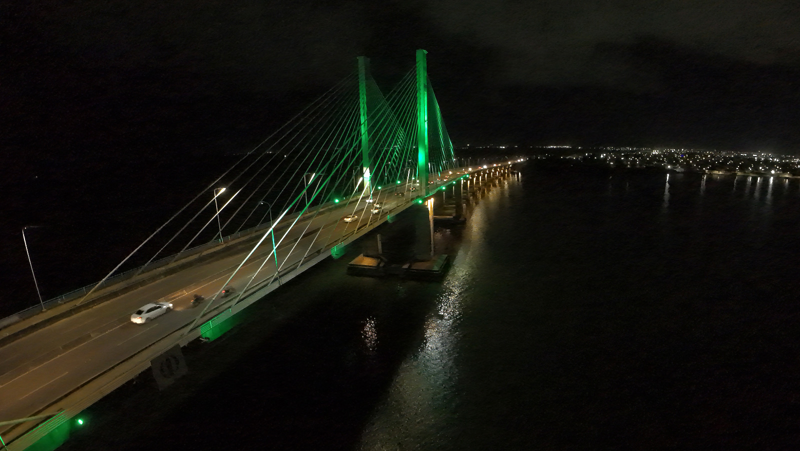 Governo do Estado inaugura nova iluminação cênica da Ponte Construtor João Alves